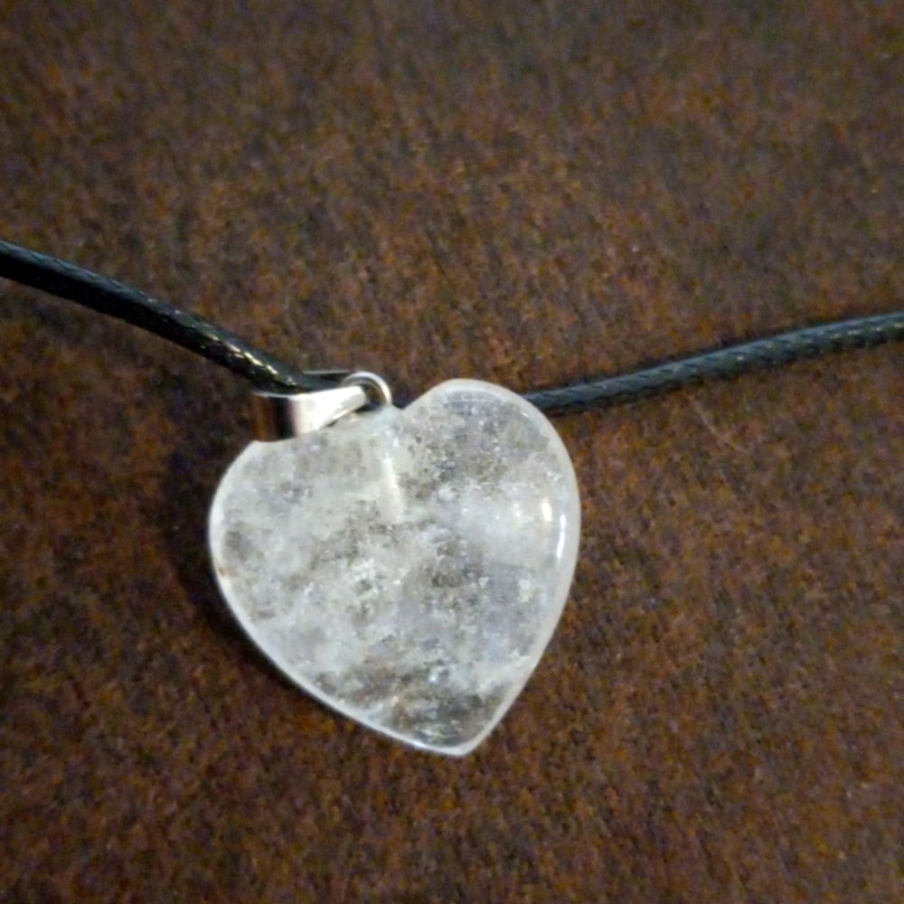 Heart ♥ shaped pendant necklace with extension
